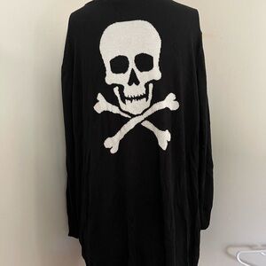 TORRID Halloween cross & bones skull boyfriend cardigan size 4 4X